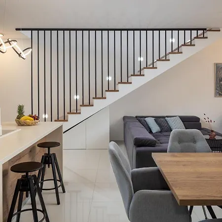 Marena Villa