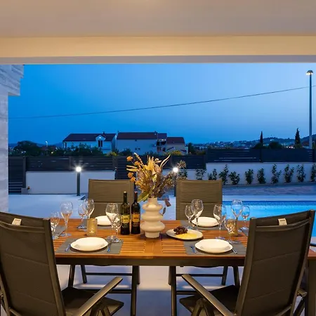 Marena Villa