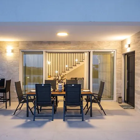 Marena Villa *